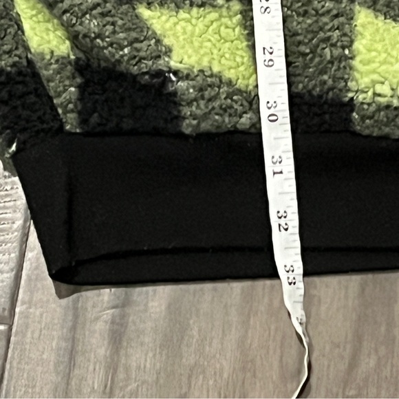 Sesame Street Oscar the Grouch Oversized Hooded Sweatshirt - Size Small - Picture 11 of 13